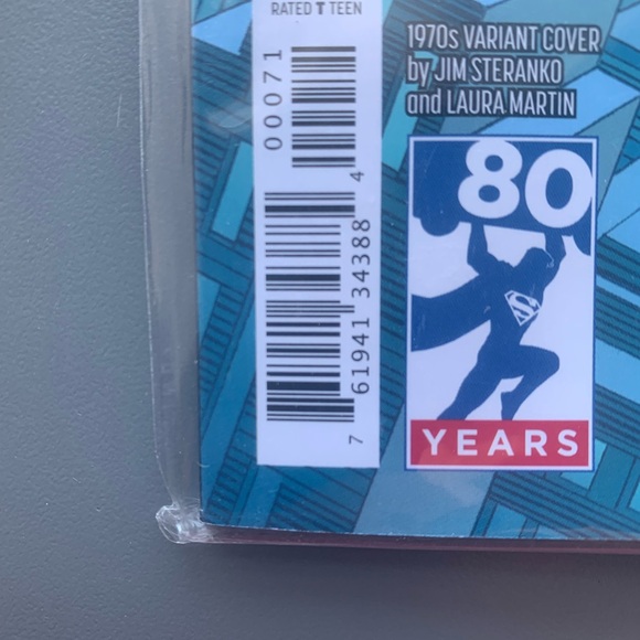 (C41) DC COMICS Action Comics #1000 1970'S Superman VARIANT COVER 2018 - Picture 5 of 9